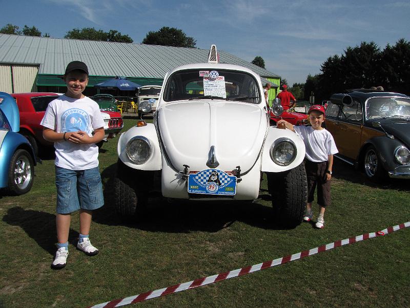 Het bestuur heeft dit uitstekend gezegd, SHOW EN SHINE, en dit alles onder een blakende zon op de locatie De Blookberg te Zutendaal (19).JPG